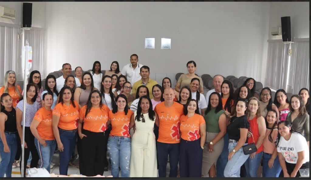 WhatsApp Image 2025 11 24 at 18.52.24 Iuiu capacita profissionais para implantação da Sala Vermelha no Hospital Municipal