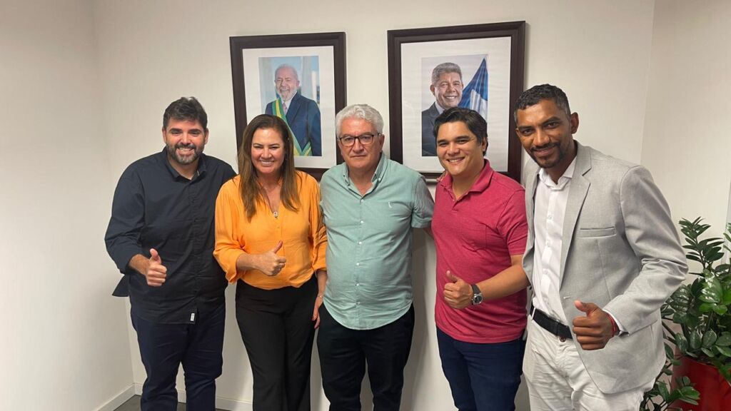 WhatsApp Image 2025 11 26 at 19.50.28 Riacho de Santana: Prefeito em exercício Tito Eugênio busca novas parcerias em reunião com o Governo da Bahia