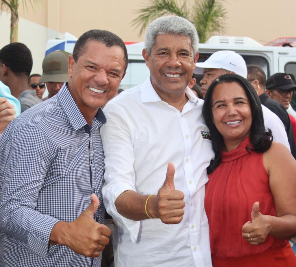 165140202522121 Prefeita Valdinha reforça pleito de recuperação da BA-160, ligando Iuiu ao entroncamento