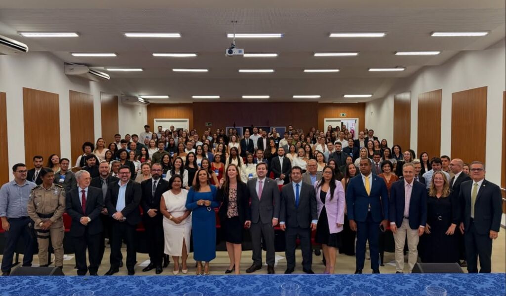 SaveClip.App 587589691 18304587190266085 1055584050243959184 n OAB Guanambi celebra 41 anos com realização do I Congresso Jurídico do Alto Sertão e entrega da Comenda Barachisio Lisboa