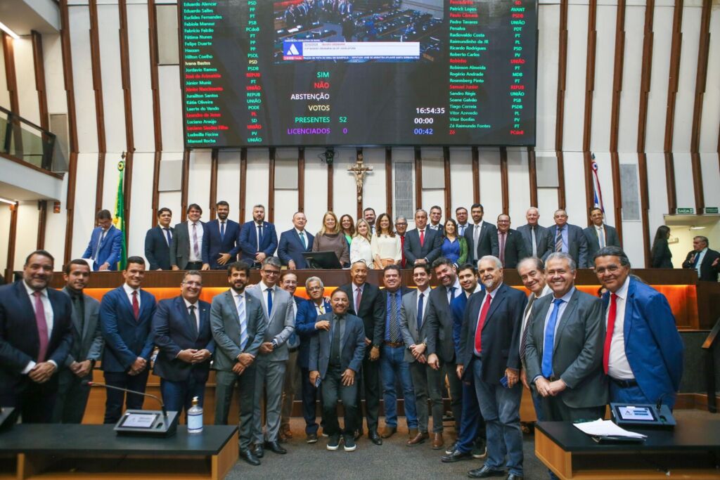 WhatsApp Image 2025 12 22 at 20.23.21 Com aprovação do orçamento estadual 2026, a ALBA encerra 2025 com a votação de mais de 1.570 matérias