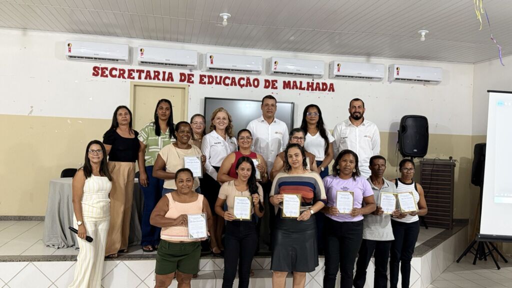 IMG 8581.JPG Prefeitura de Malhada premia profissionais da rede municipal no âmbito do programa Compromisso Nacional Criança Alfabetizada
