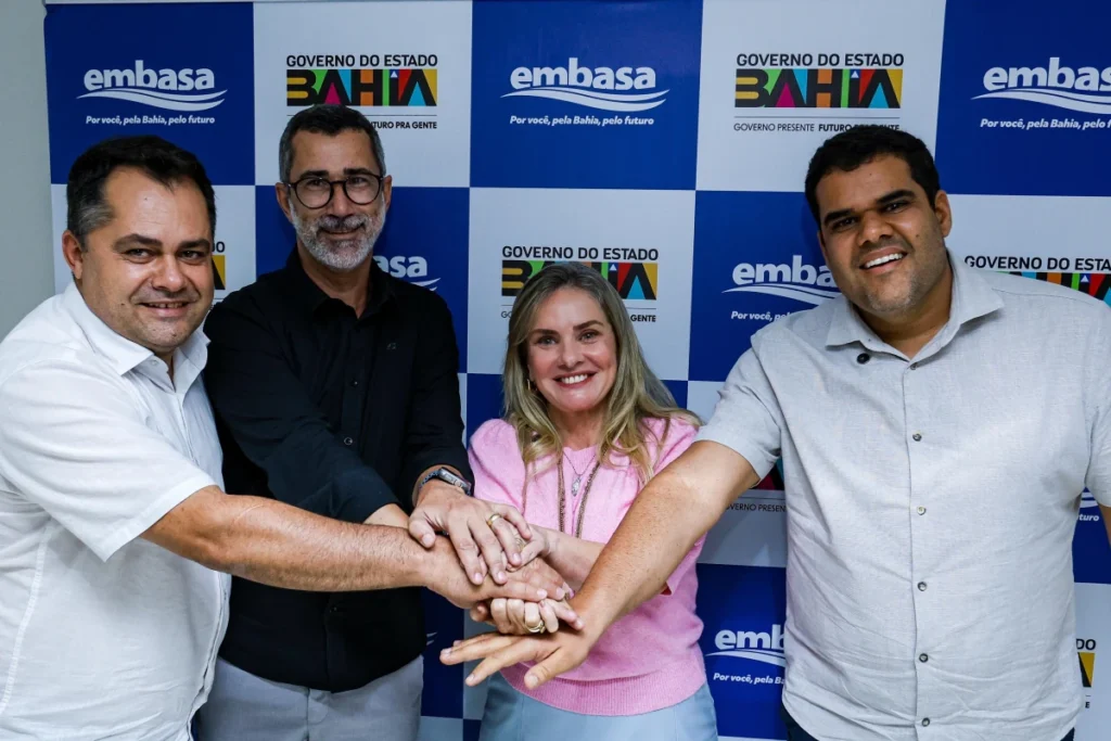 004075 Em audiência na Embasa, Ivana Bastos garante avanços para Ibiassucê e Guanambi