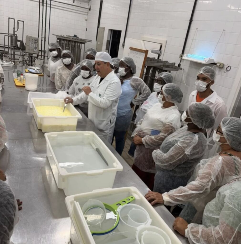 WhatsApp Image 2026 03 23 at 23.48.25 Evento reúne cerca de 100 mulheres rurais em Guanambi e fortalece protagonismo feminino no sertão