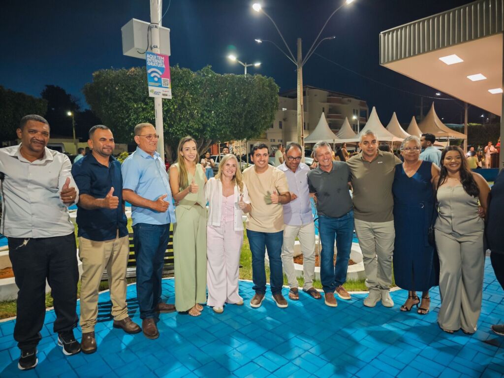 674271670 1521185842907097 1042281454332614859 n Prefeitura de Urandi entrega pacote de obras e ações em diversas áreas e reforça investimentos no município