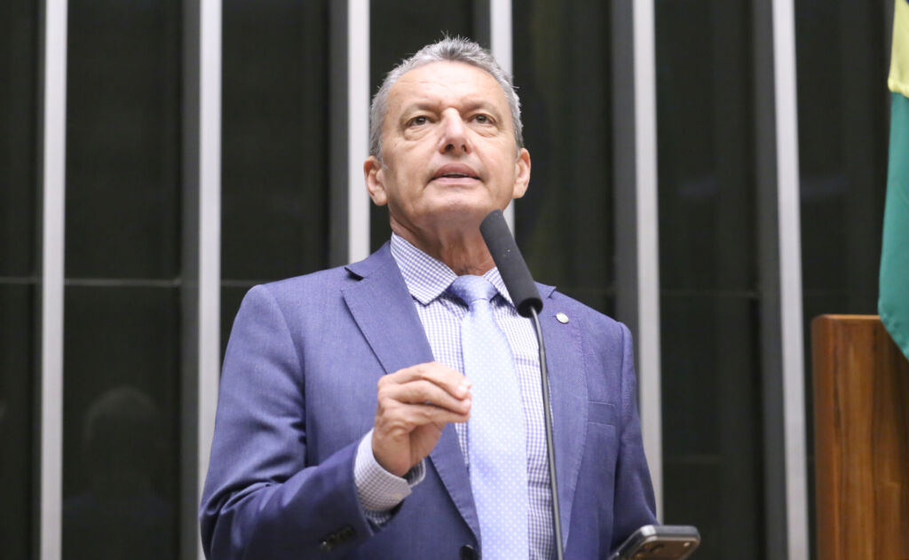 img20260408161128224 Deputado Charles Fernandes cobra fiscalização da Coelba e melhorias no acesso à perícia do INSS