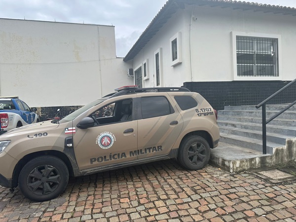 PM DE GUANAMBI 1 Homem é preso suspeito de fazer ameaças durante velório na zona rural de Guanambi
