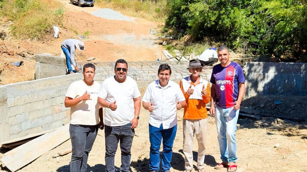 WhatsApp Image 2026 05 19 at 17.10.10 2 Obras da passagem molhada avançam na comunidade de Poções, em Urandi
