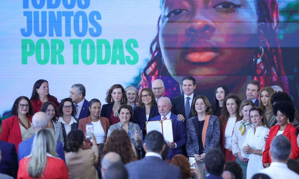 pzzb1507 Novas medidas do governo reforçam proteção das mulheres na internet