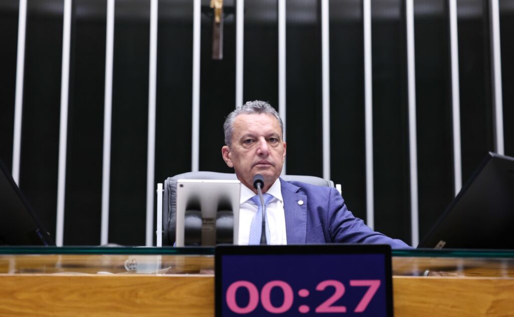 WhatsApp Image 2026 06 16 at 18.54.15 Deputado Charles Fernandes anuncia conquista de 750 novas moradias do Minha Casa, Minha Vida para o sudoeste baiano