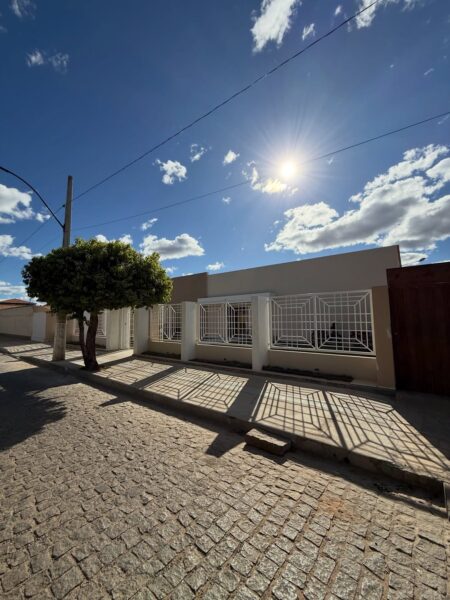 De olho 👀 na obra 🚧🧱👷🏾👷🏻 ♀️.💙💛♥️💚A Prefeitura Municipal por meio da Secretaria de Edu Prefeitura de Tanque Novo avança com implantação do Novo CAEEM para atendimento educacional especializado