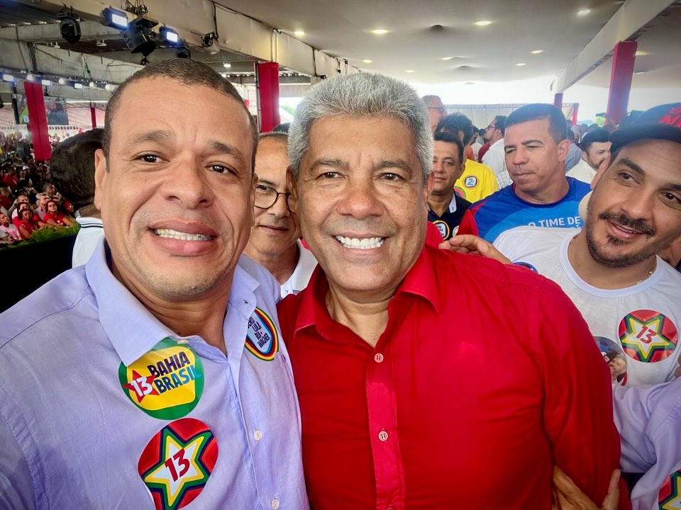 SaveClip.App 763740542 18120355126853543 1706825118234490093 n Prefeito Dr. Gimmy participa de convenção estadual em Salvador e reforça parceria por investimentos para Malhada