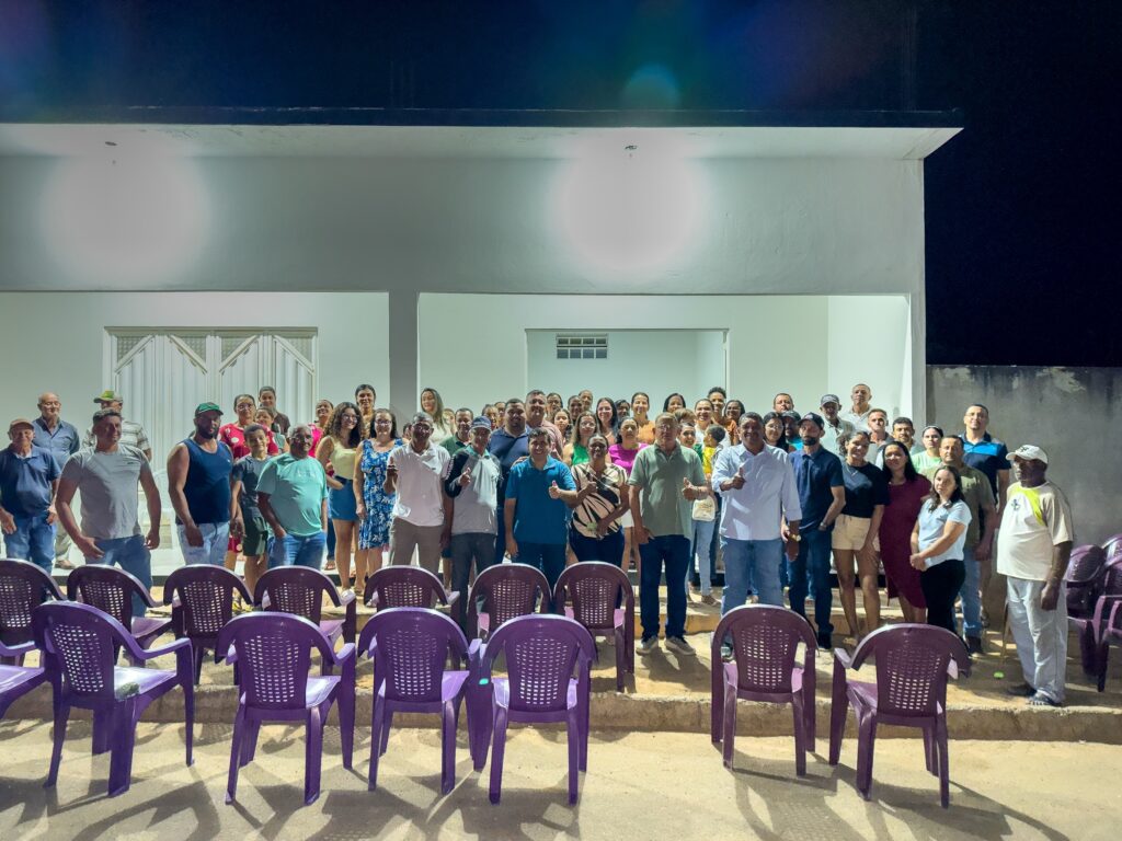 SaveClip.App 772783663 18374809393232903 4414308792560064009 n Curso de Corte e Costura é iniciado no distrito de Cantinho em Urandi com participação de 30 mulheres