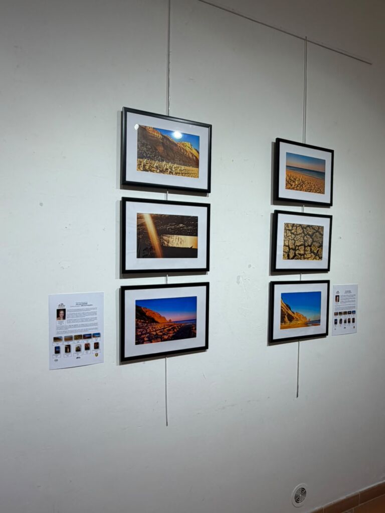 WhatsApp Image 2026 10 18 at 14.43.25 Artistas de Guanambi e Macaúbas participam de exposição internacional na França